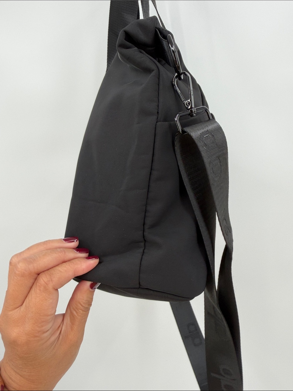 Alo Black Nylon Logo Bag - Picture 9 of 11
